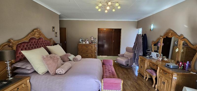 4 Bedroom Property for Sale in Vaalpark Free State